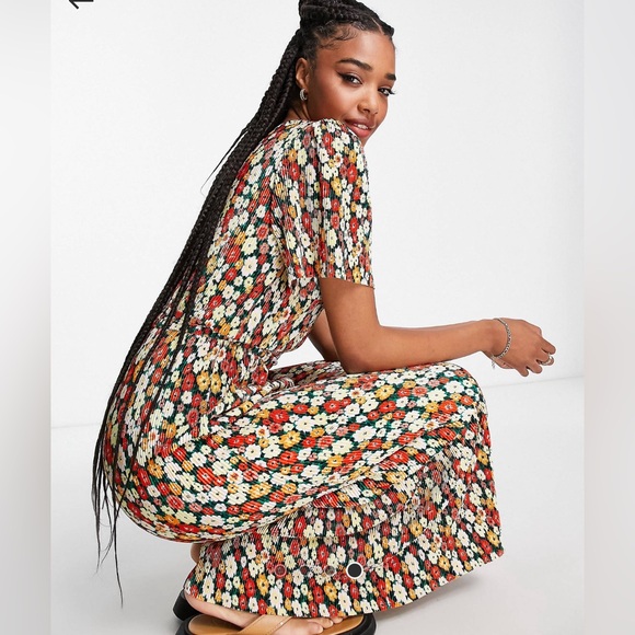 ASOS DESIGN plisse midi tea dress SIZE 2 BRAND NEW WITH TAGS - Picture 4 of 6